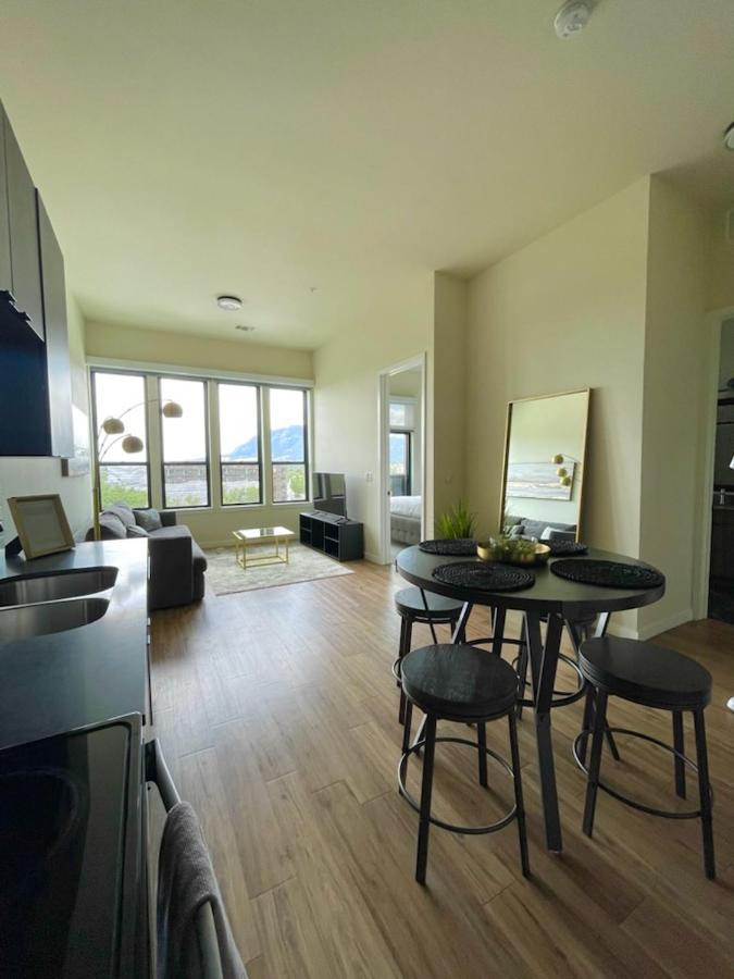 Colorado Springs Luxurious Unit With Mountain View Apartment ภายนอก รูปภาพ